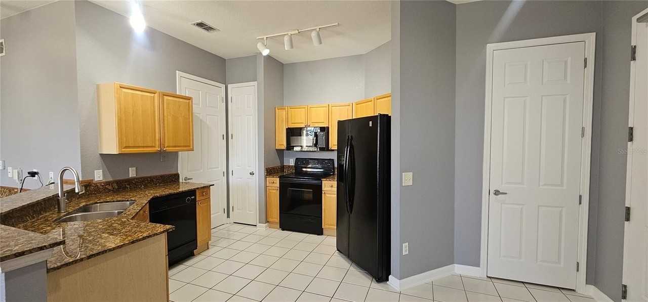 120 Terrace Ridge Cir #120 - Photo 3 of 26