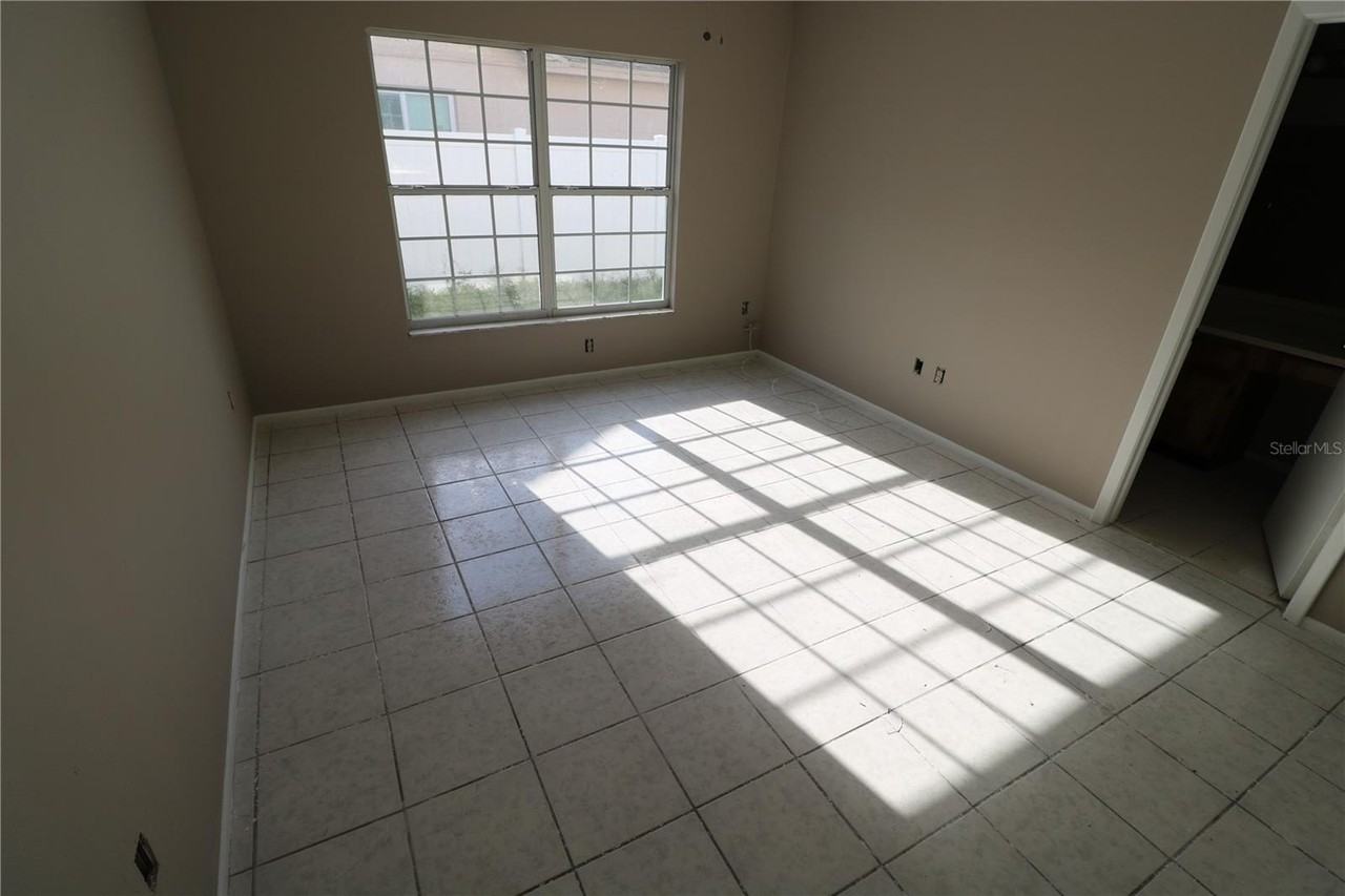 5018 Oakshire Dr - Photo 3 of 29