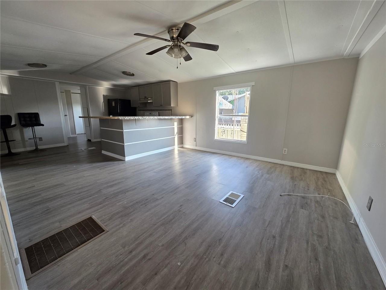 14900 Porter St - Photo 2 of 22