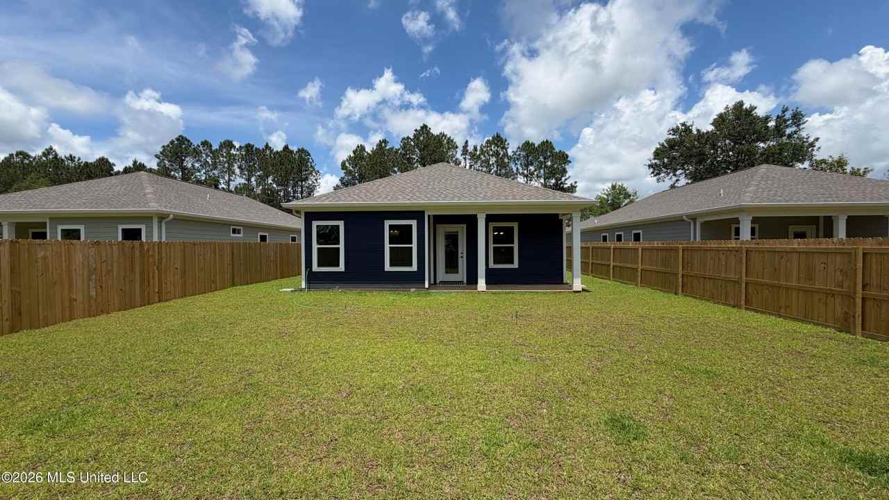 14933 Dantzler Rd - Photo 2 of 15