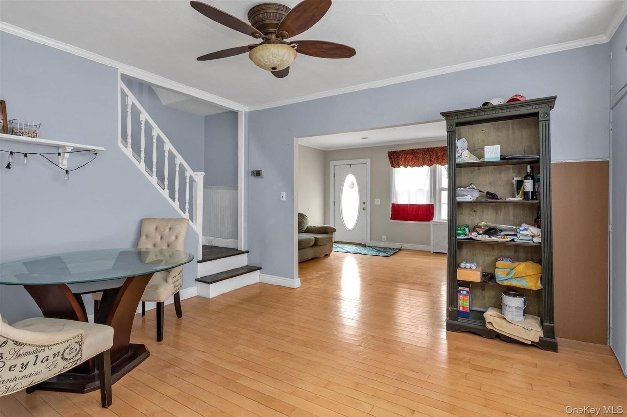 52 Syracuse St - Photo 5 of 13