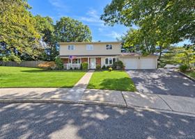 featured image of 20 Bradbury Ct