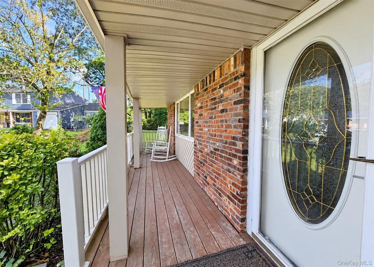 20 Bradbury Ct - Photo 2 of 16