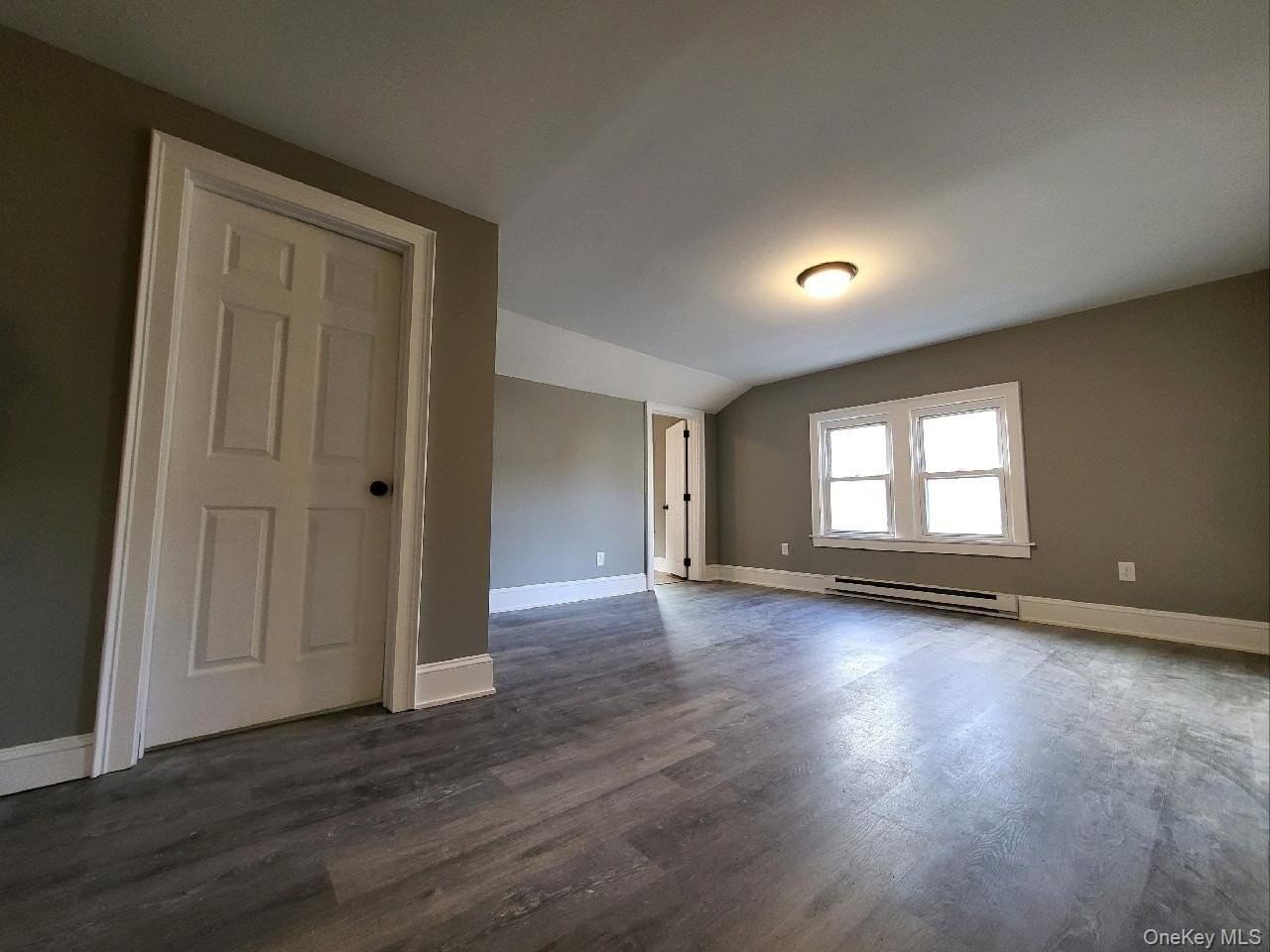 1 S Montgomery St #B - Photo 4 of 14