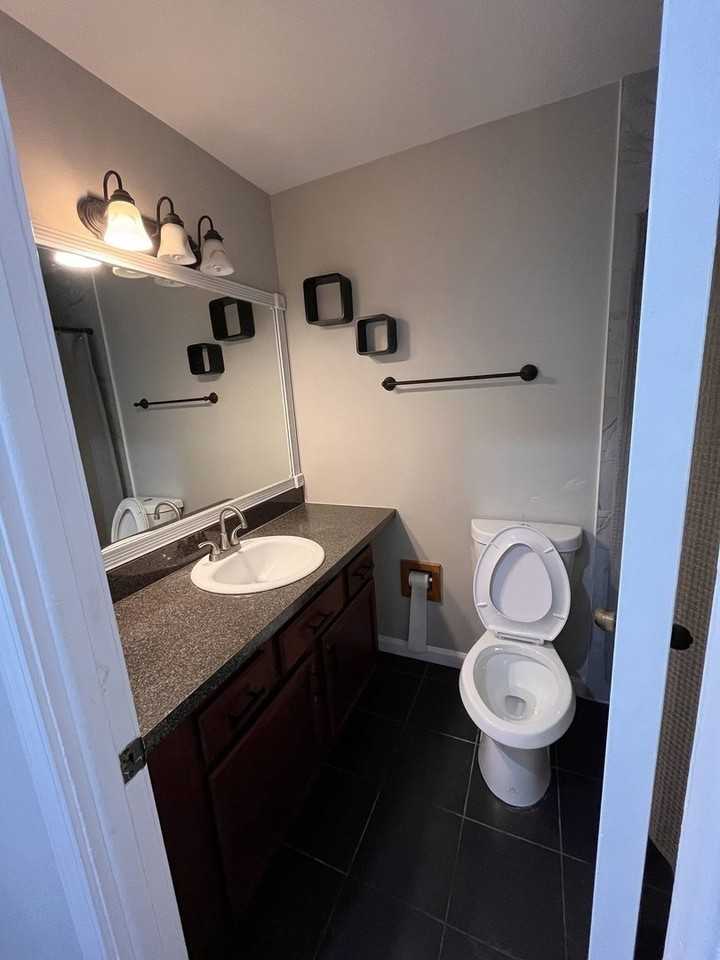 5950 Oakwood Dr #4D - Photo 2 of 14