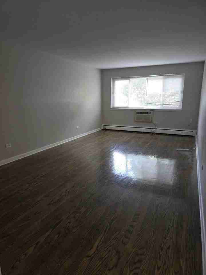 6619 N Sheridan Rd #302 - Photo 6 of 15