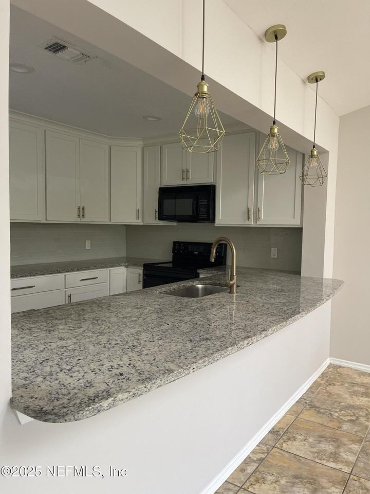 141 Abaco Way - Photo 6 of 41
