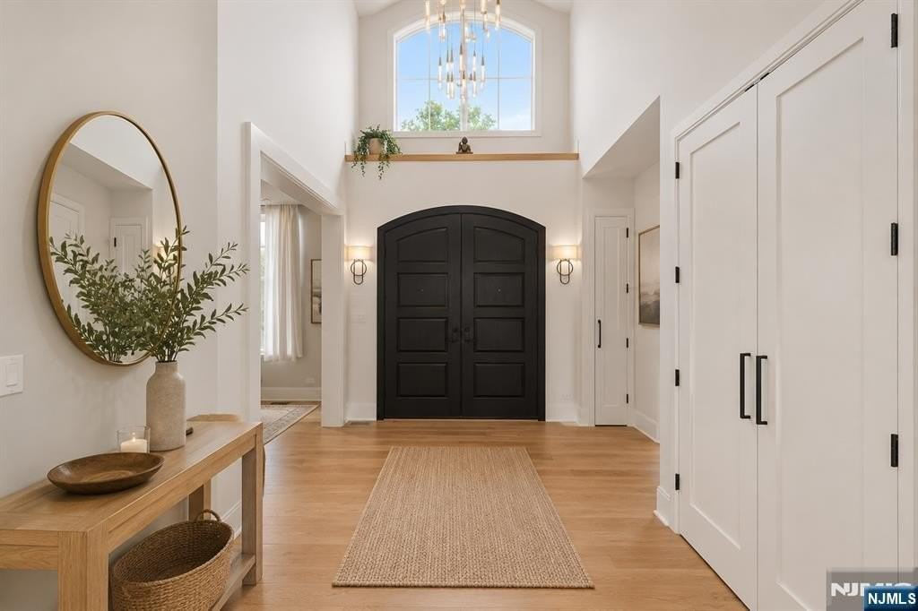 14 Allison Dr - Photo 5 of 50