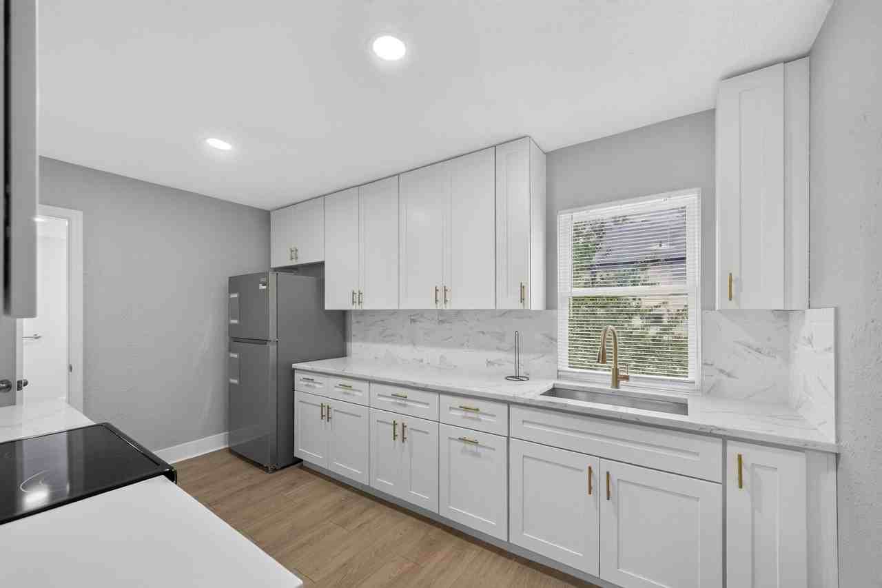 Indiana Ave - Photo 2 of 14