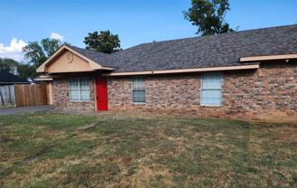 326 N Scullin Ave - Photo 1 of 1