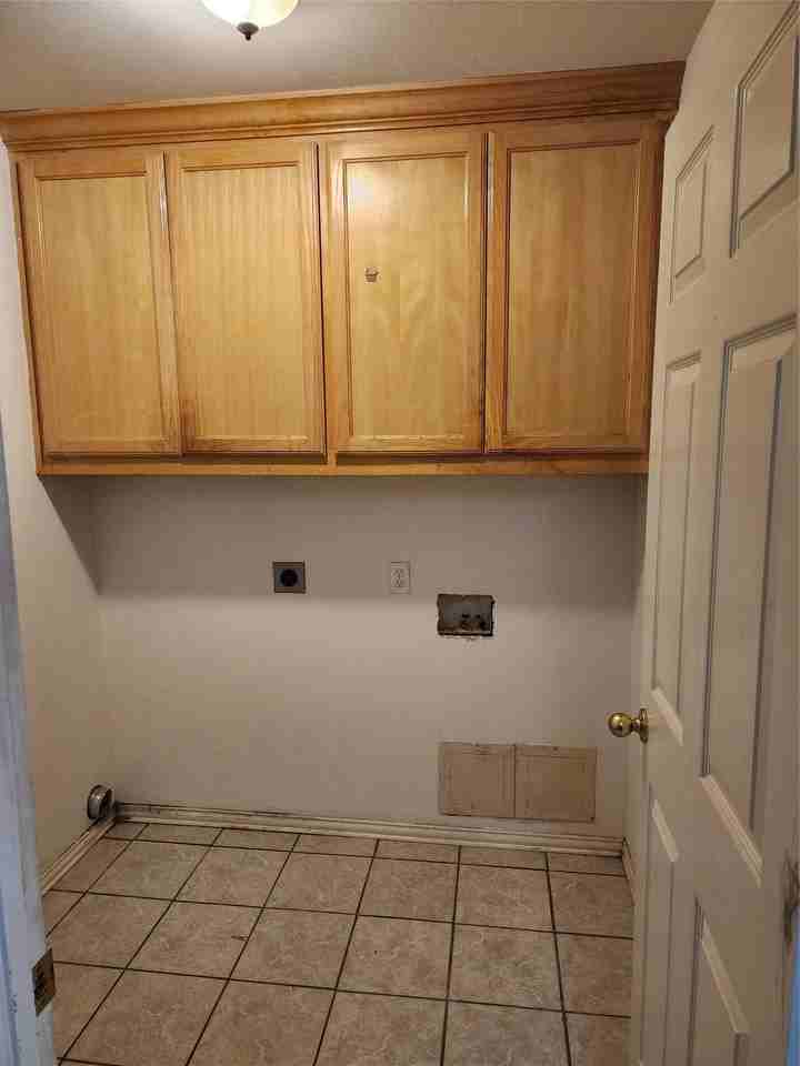 326 N Scullin Ave - Photo 7 of 15