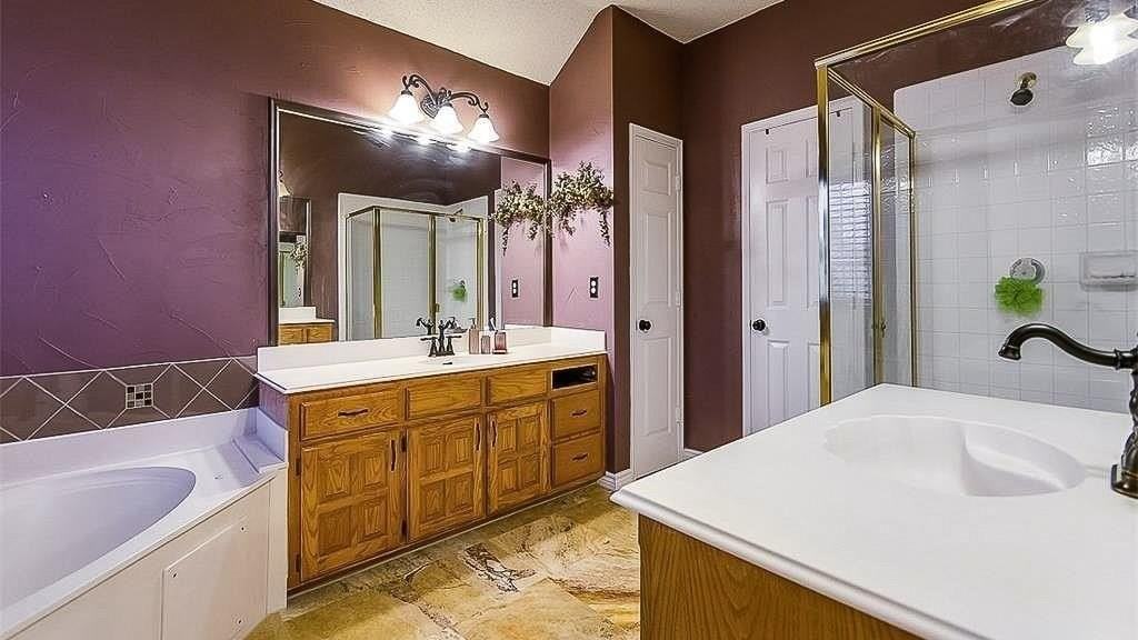 5013 Bellerive Ct - Photo 7 of 8