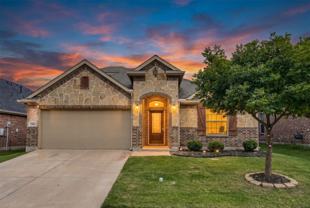 1352 Lake Grove Dr - Photo 1 of 1