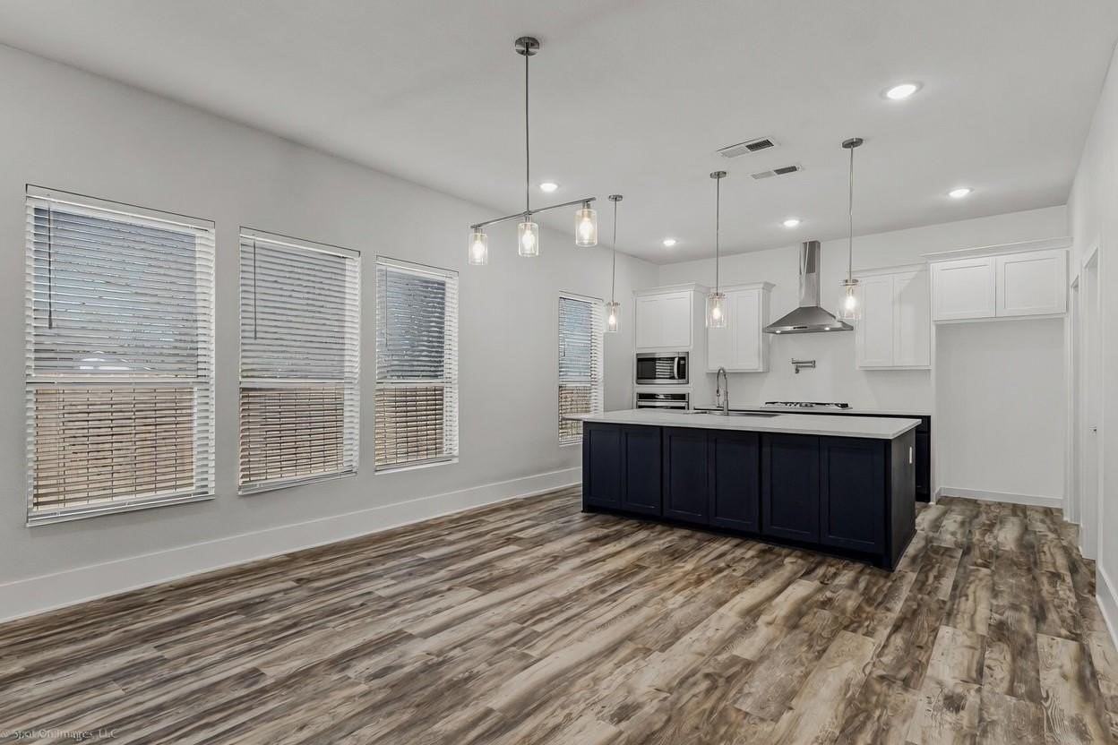 608 N Catherine St - Photo 6 of 26