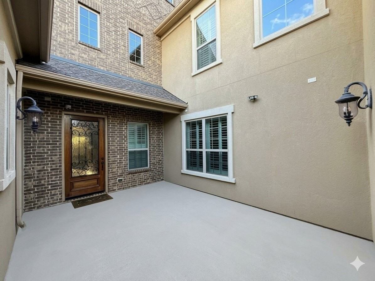 5917 Trantina Ln - Photo 4 of 37