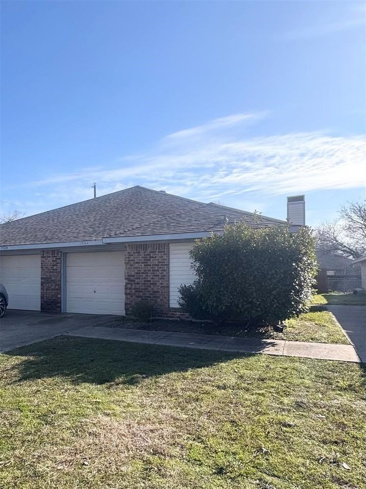 7506 Amherst Dr #A - Photo 2 of 14