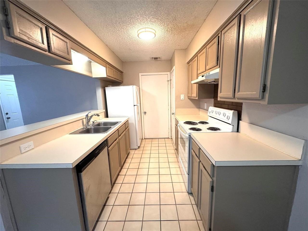 7506 Amherst Dr #A - Photo 7 of 14
