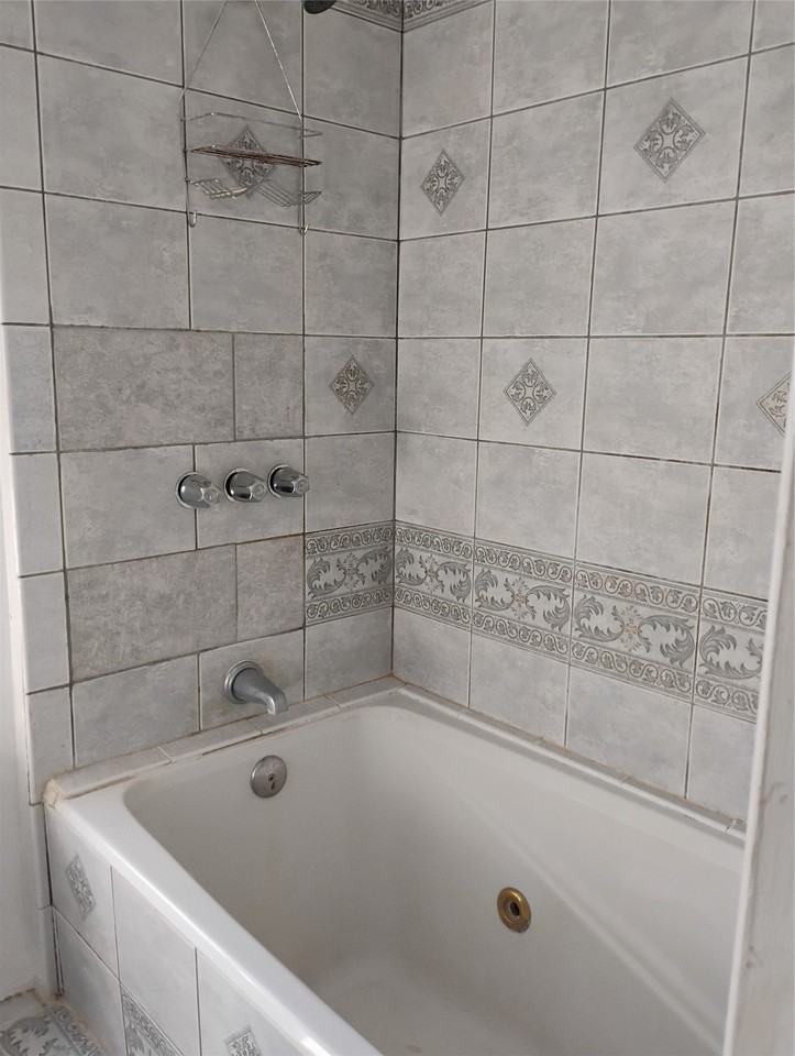 2789 Rollingdale Ln - Photo 6 of 17