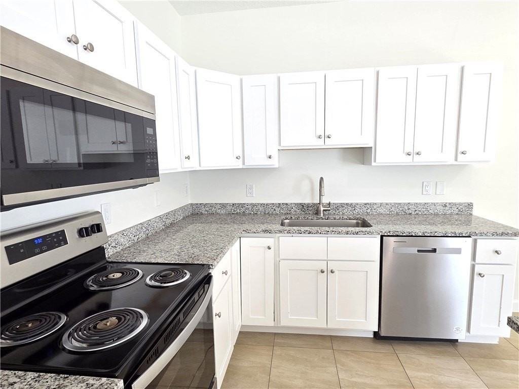944 19th St #944 - Photo 5 of 15