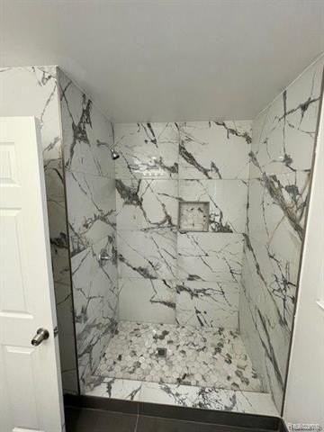 4684 Dickerson St - Photo 6 of 14