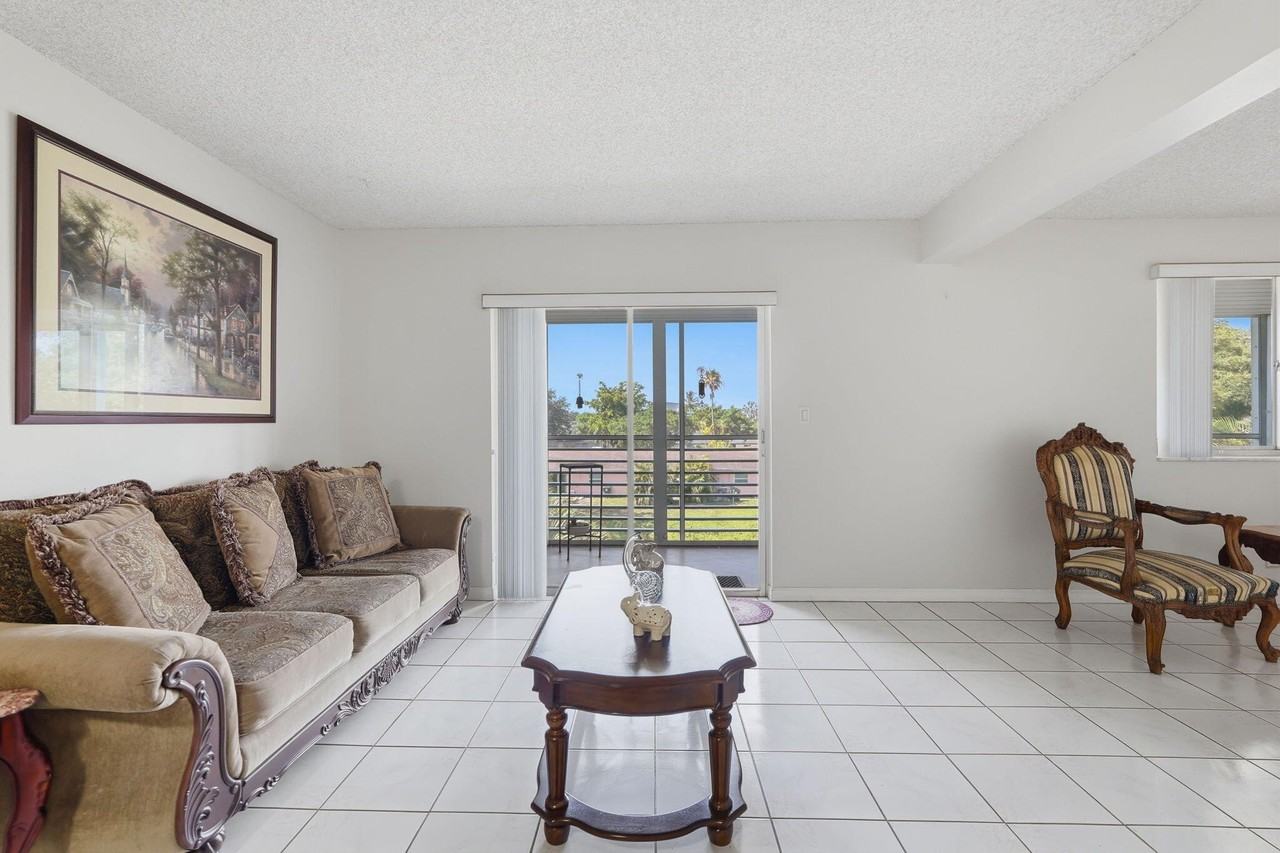 2606 Garden Dr S #305 - Photo 6 of 24
