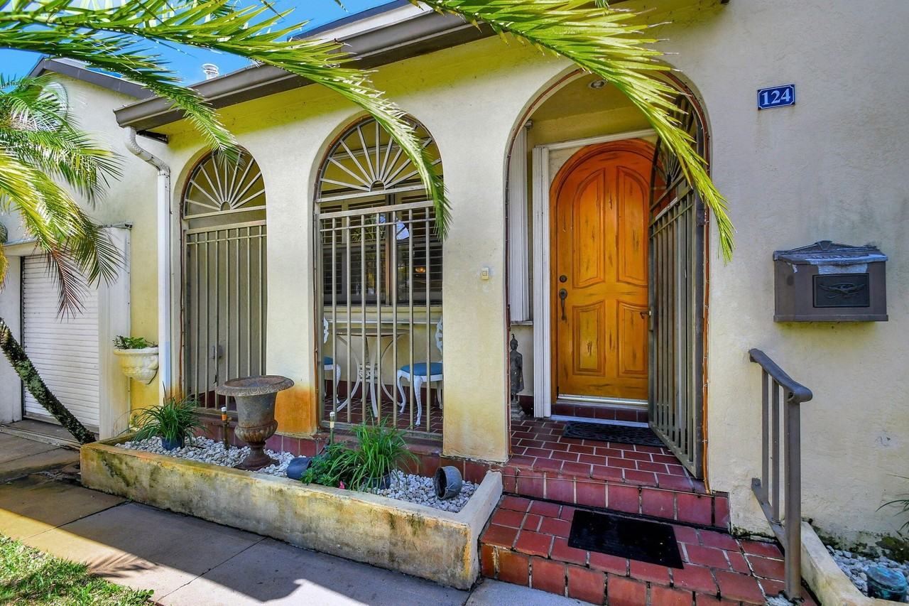 124 S Palmway - Photo 4 of 37