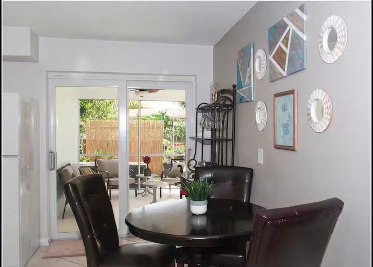 5712 Ne 17th Ter #5712 - Photo 2 of 9