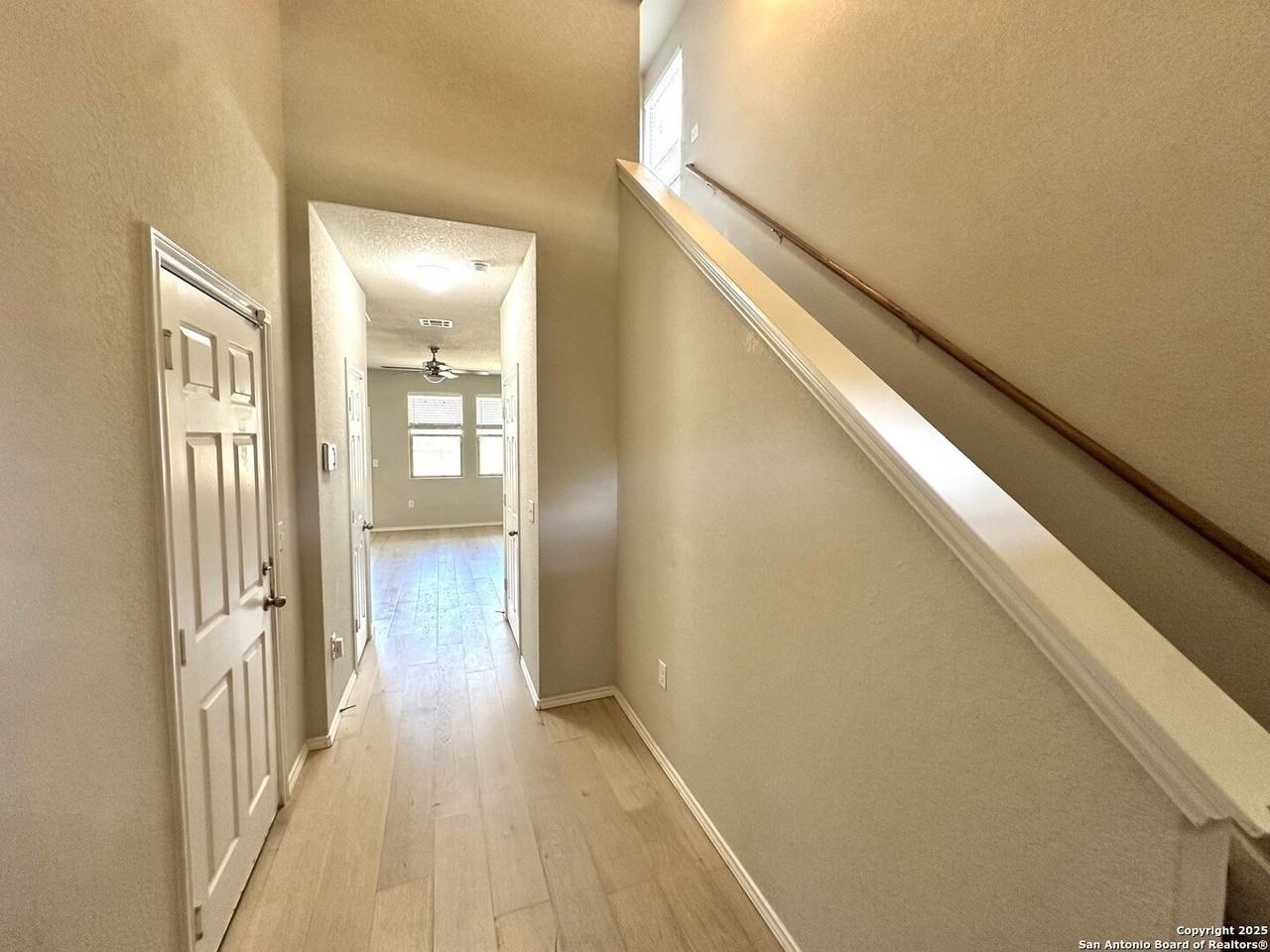 6735 Freedom Hls - Photo 4 of 23