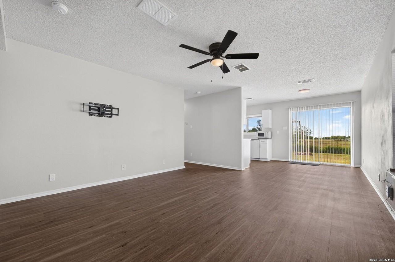5718 Sun Canyon Dr - Photo 4 of 21