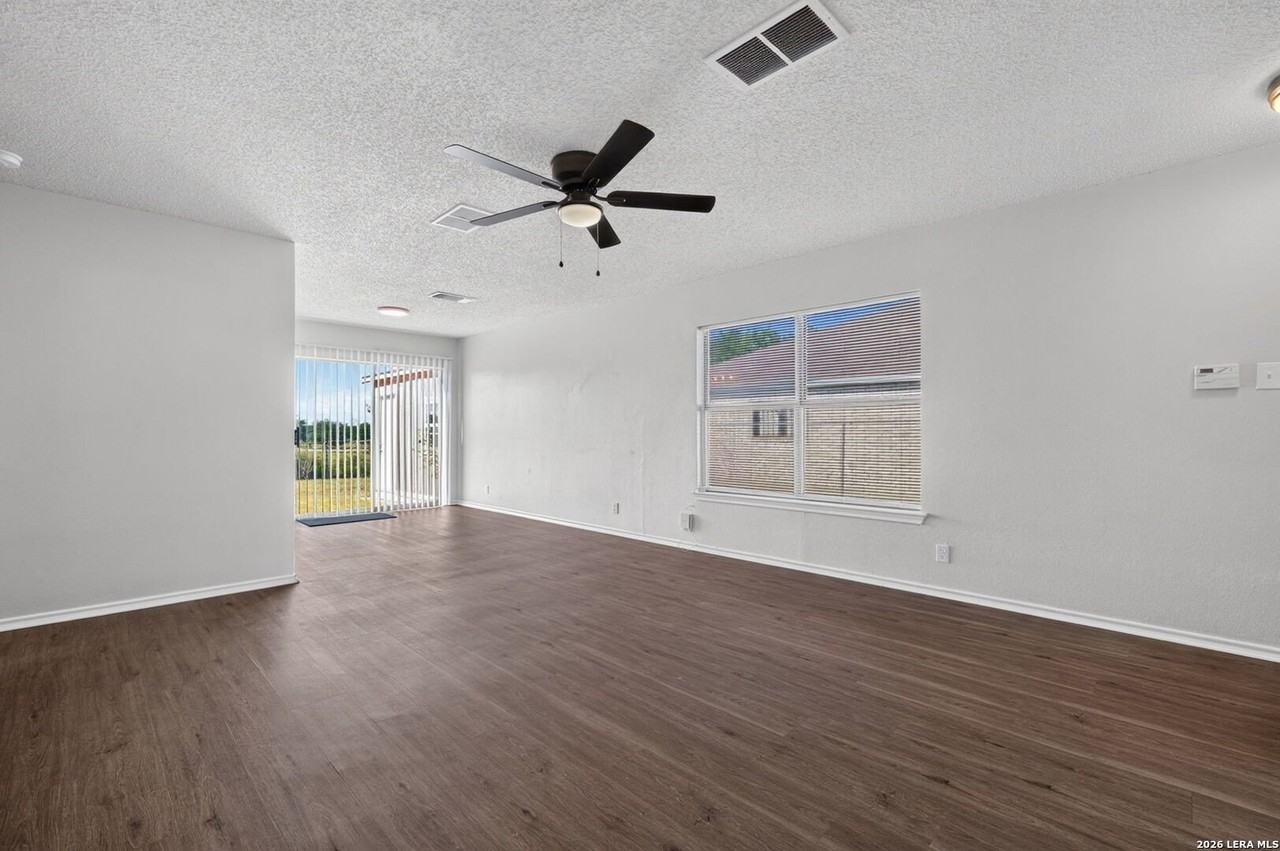 5718 Sun Canyon Dr - Photo 5 of 21