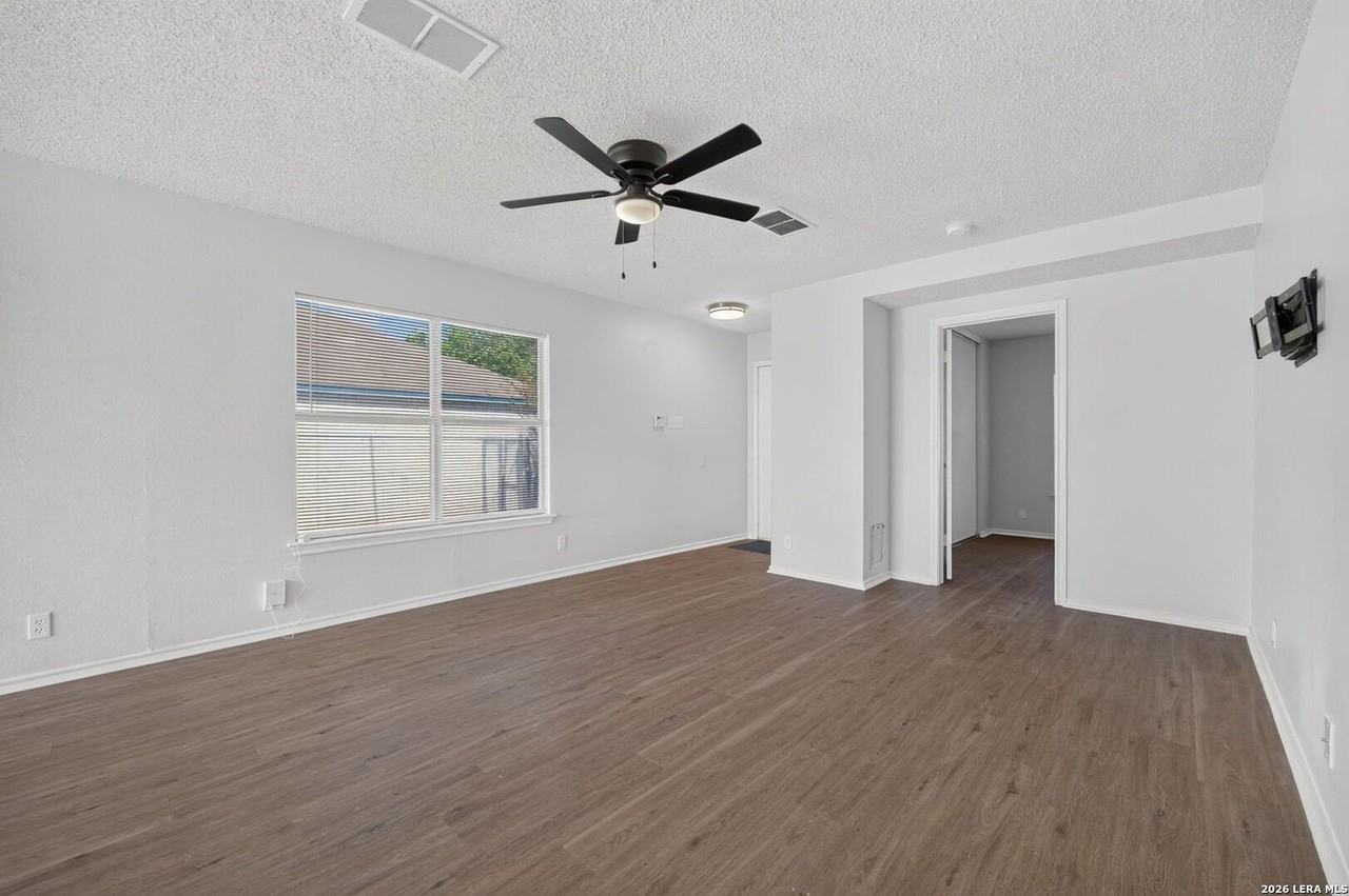 5718 Sun Canyon Dr - Photo 6 of 21