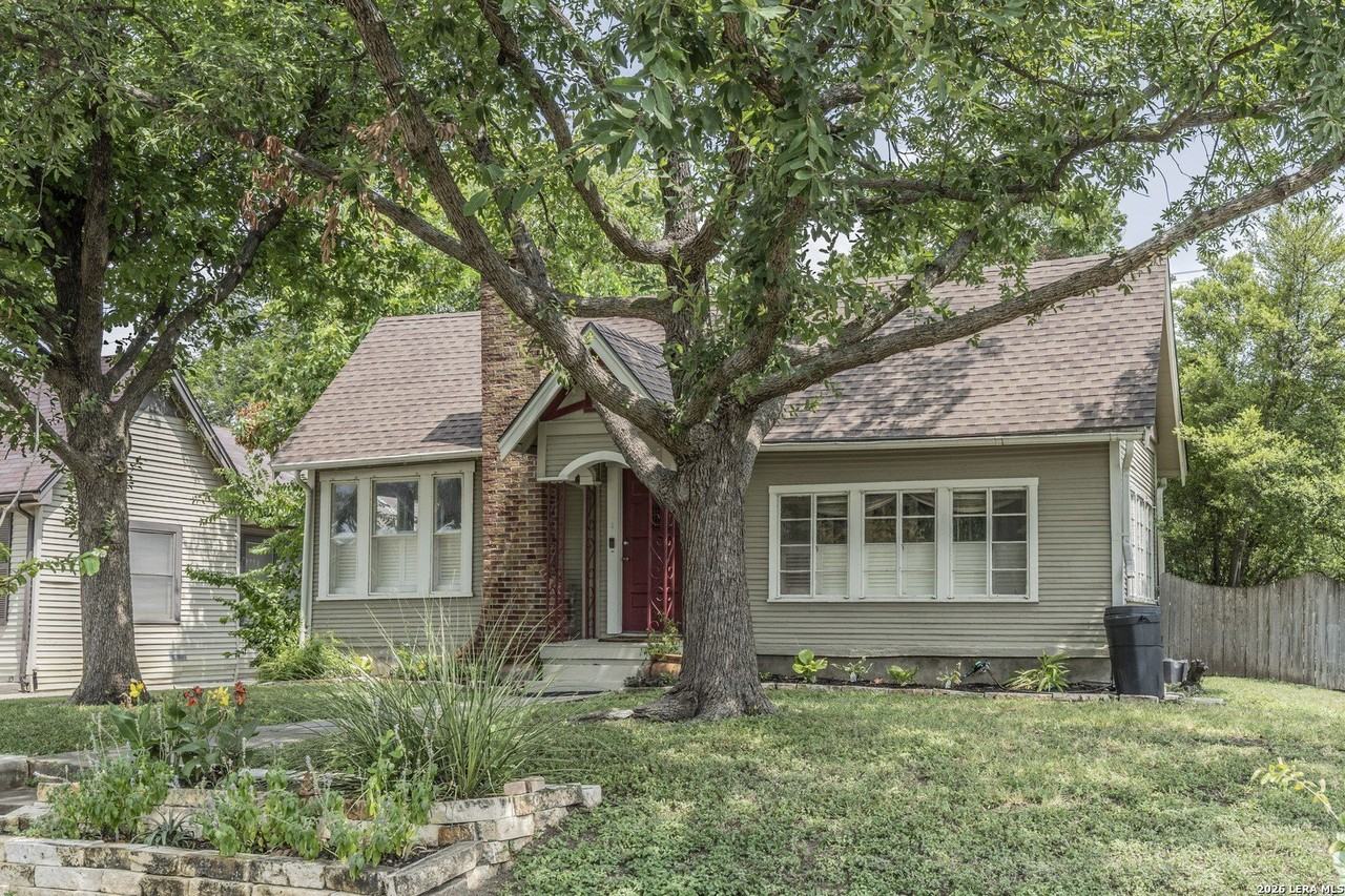 301 Furr Dr - Photo 4 of 42