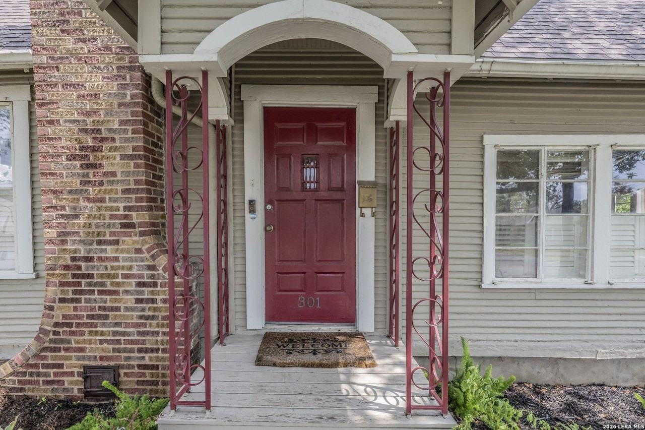 301 Furr Dr - Photo 6 of 42