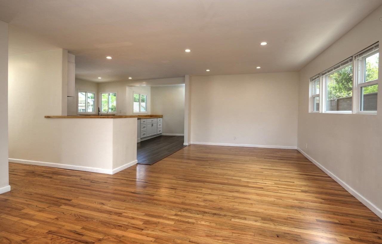 2635 Hacienda Way - Photo 5 of 21
