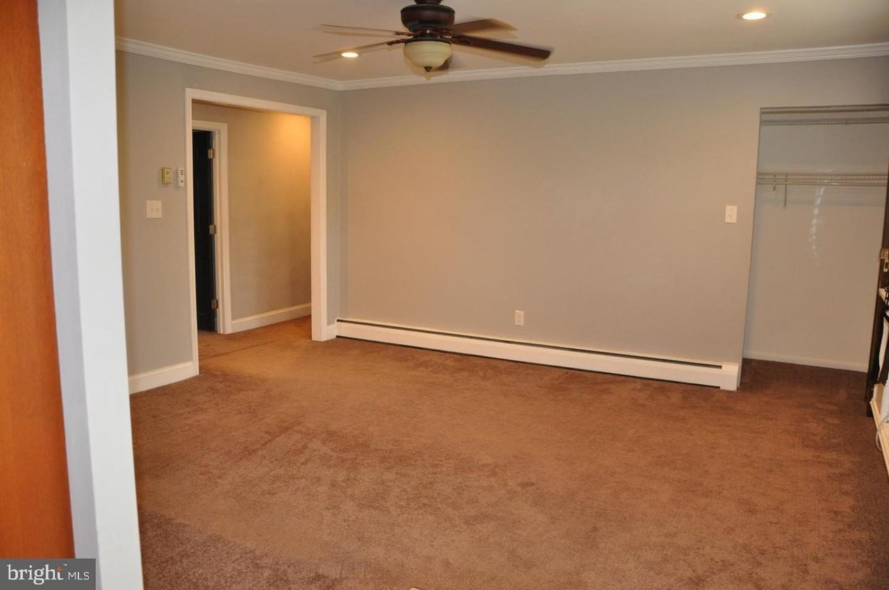 340 Woodlawn Ter #B1 - Photo 7 of 19