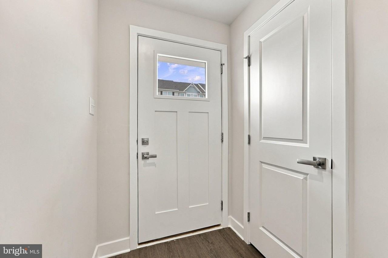 114 Spyglass Hill Dr - Photo 3 of 40