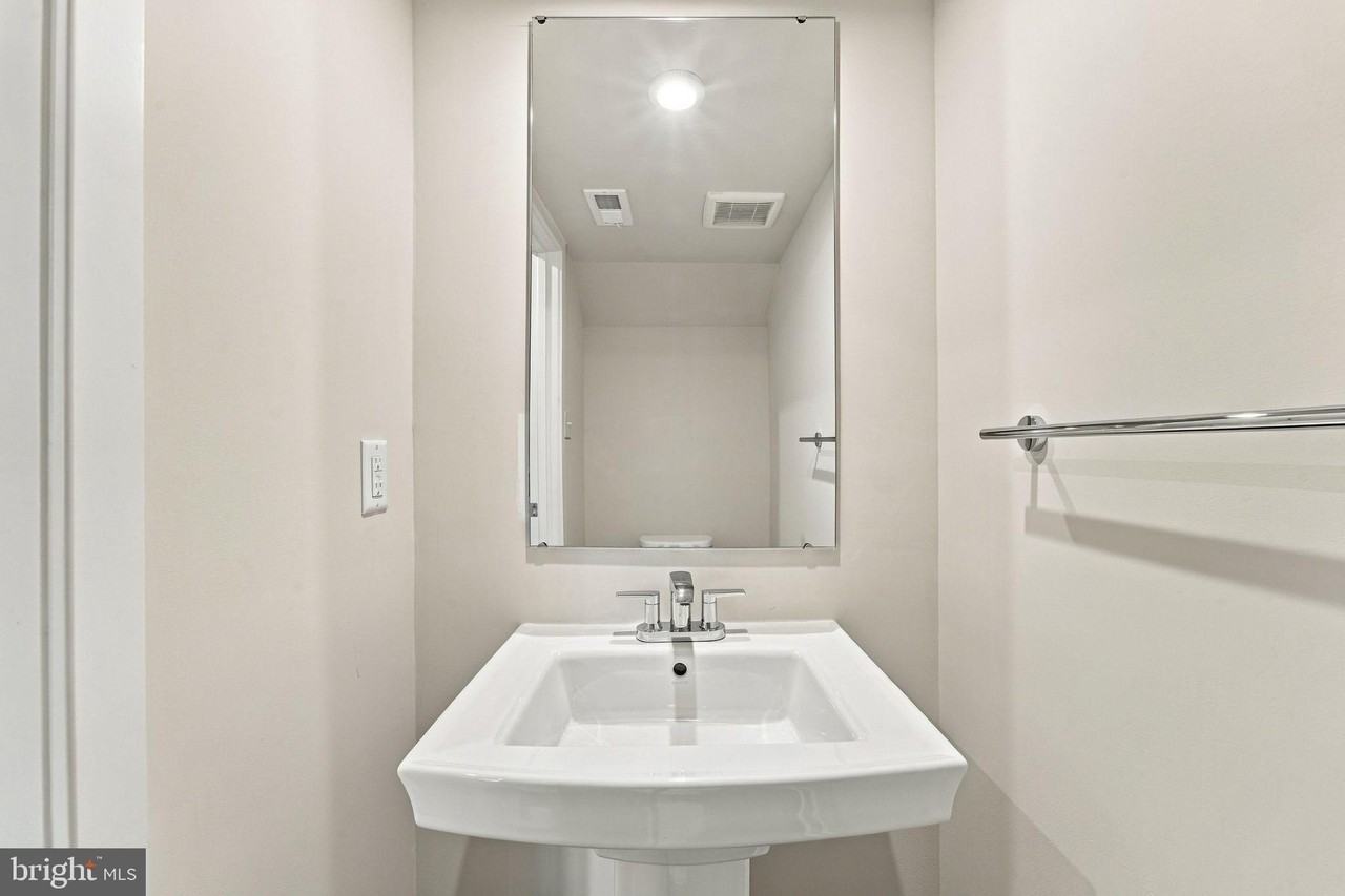 114 Spyglass Hill Dr - Photo 6 of 40