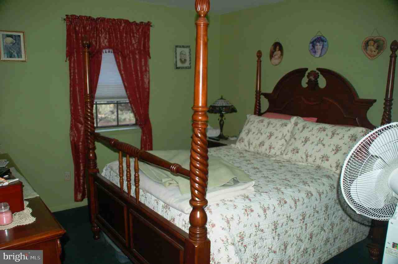 176 Kenton Dr - Photo 3 of 16