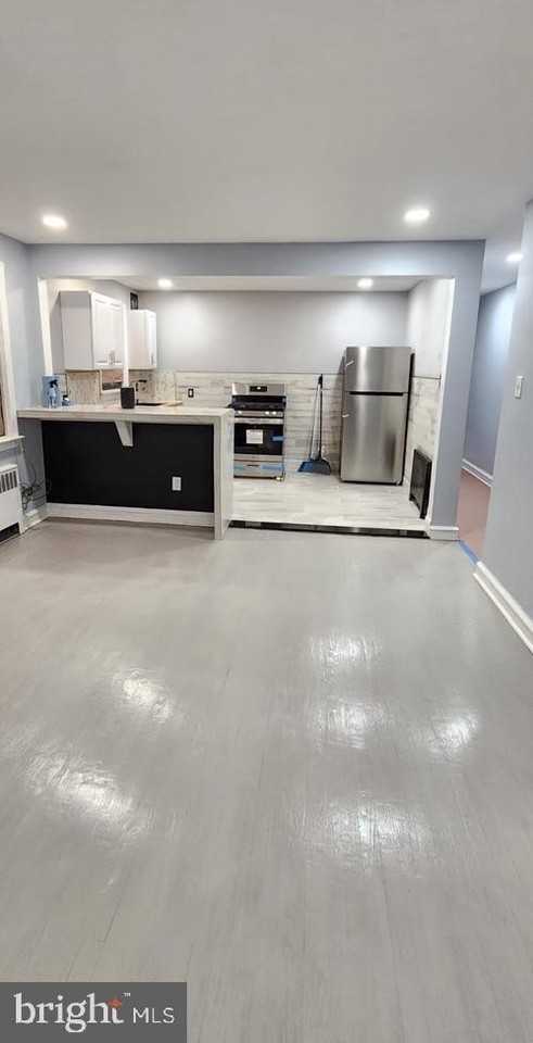 500 E 22nd St #B - Photo 4 of 10