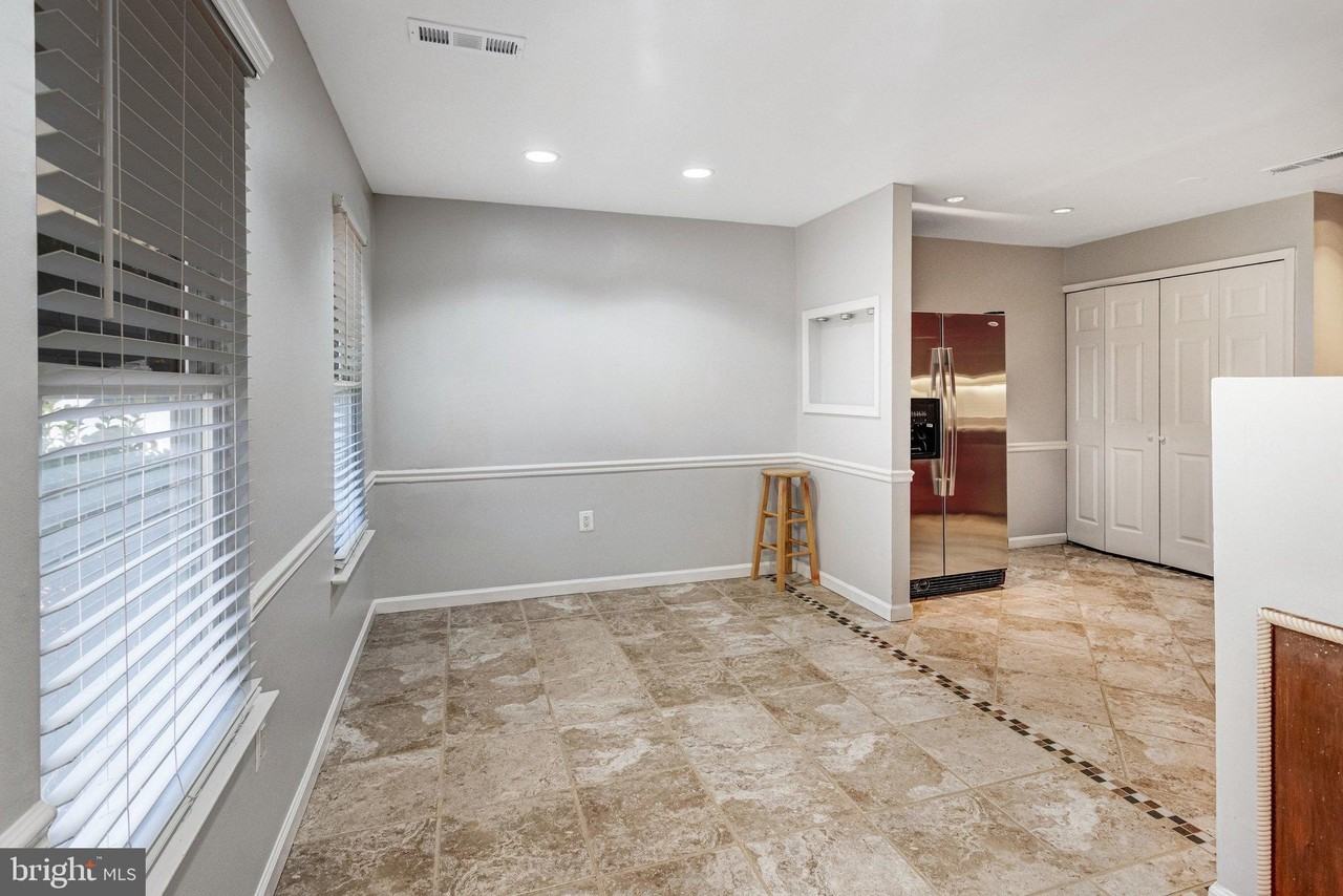14460 Silverdale Dr - Photo 4 of 37