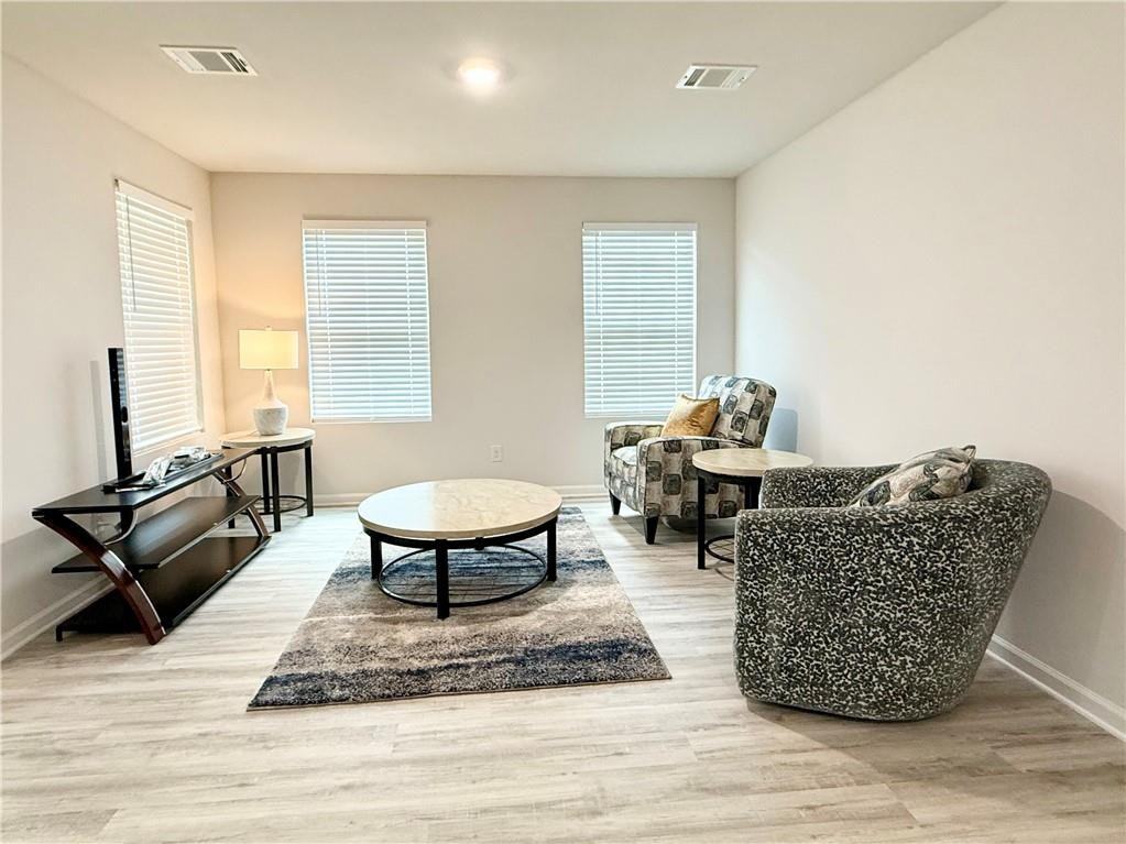 315 Holmes Blvd - Photo 3 of 18