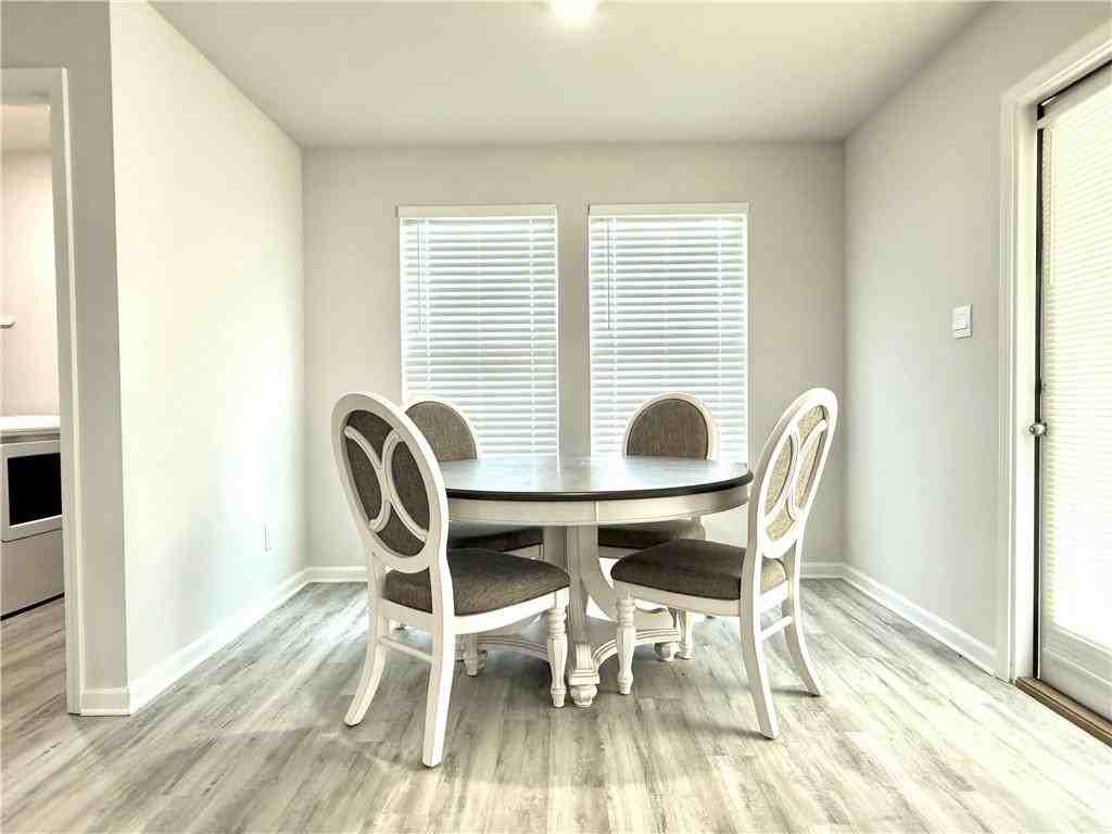 315 Holmes Blvd - Photo 4 of 18