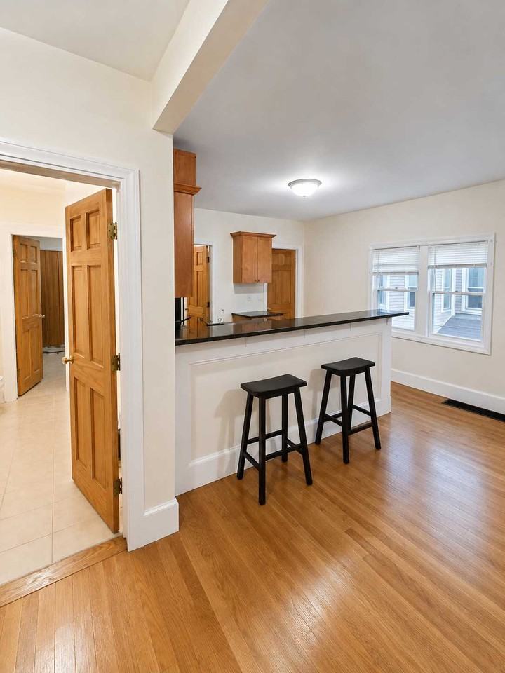 Beacon St - Photo 7 of 25