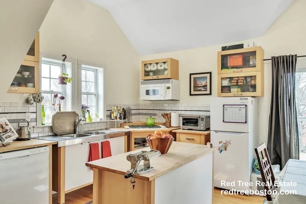57 Winslow Ave #3 - Photo 5 of 14