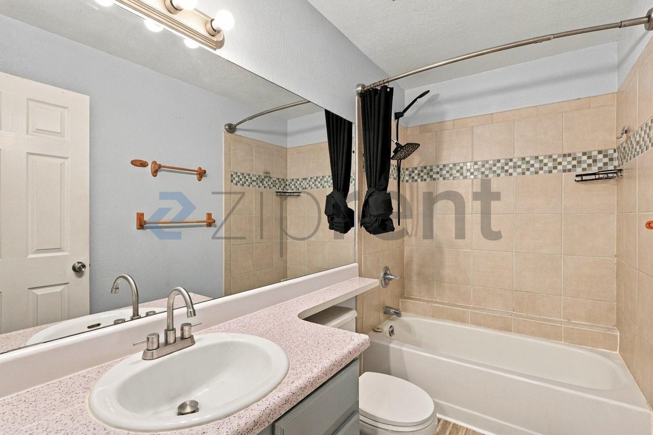 1347 Firefly Cir - Photo 4 of 20