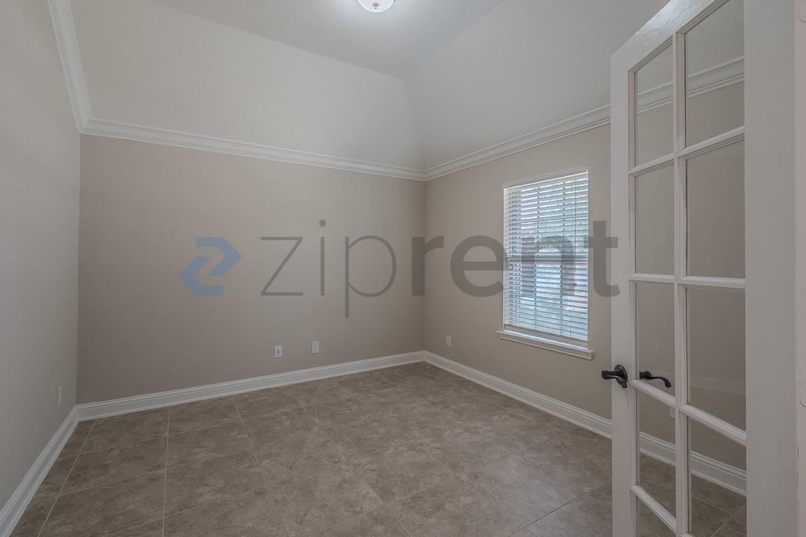 24623 Ballad Dr - Photo 6 of 31