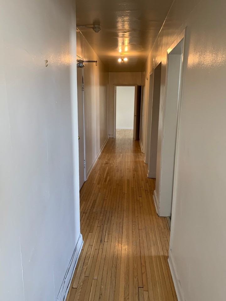 210 Jamison Avenue - Photo 5 of 7