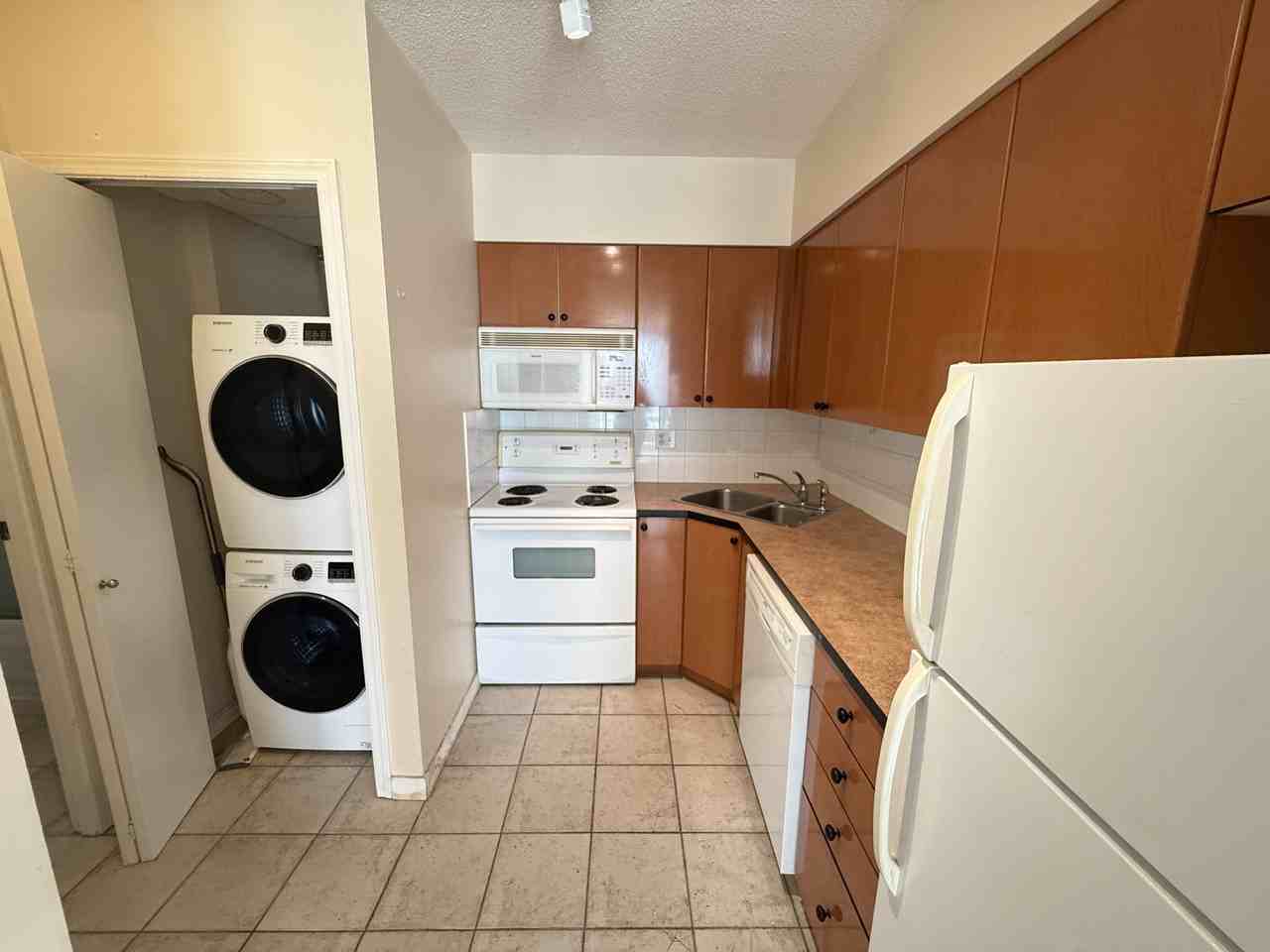 5911 Alderbridge Way #12F - Photo 5 of 8