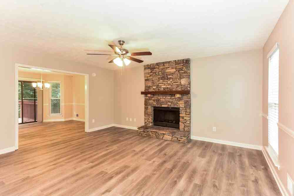 573 Stonemill Mnr - Photo 4 of 17