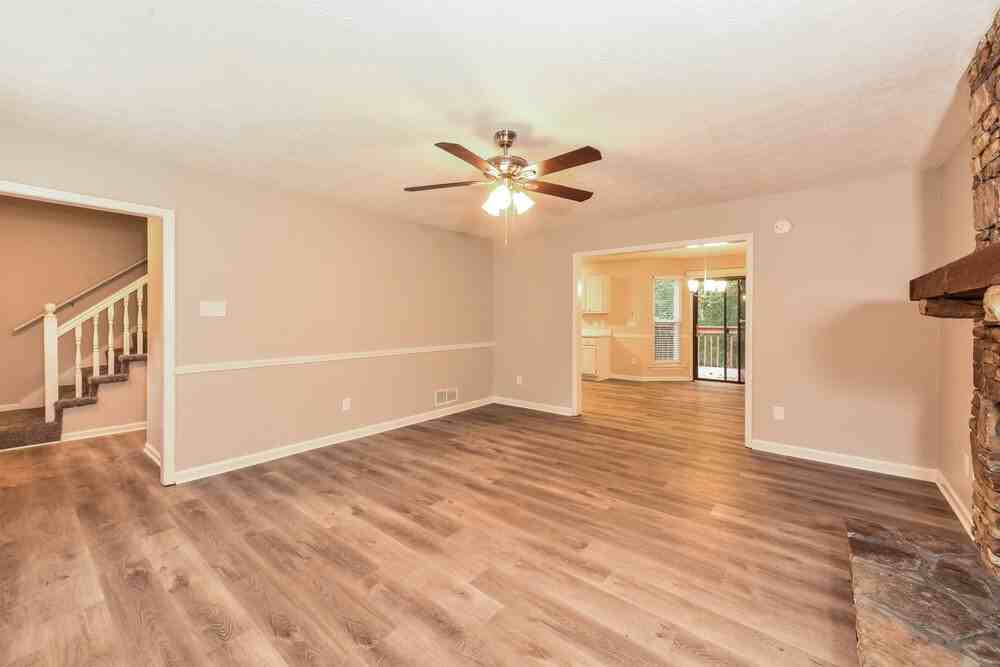 573 Stonemill Mnr - Photo 5 of 17